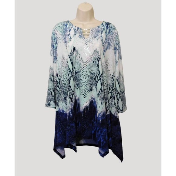 JM Collection Womans Blue White Animal Print Top 2X Embellished Neckline - Picture 1 of 8